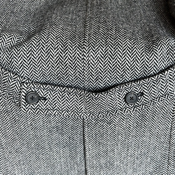 EUC J. Crew Factory 💯% Wool Black and White Herringbone Pea Coat - Picture 7 of 11